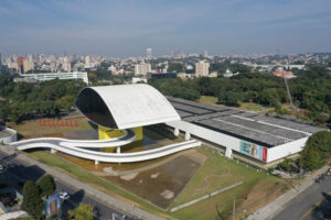 Imagem aérea do Museu Oscar Niemeyer