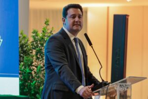 “Preferido” de Ratinho Junior patina em mais uma pesquisa eleitoral