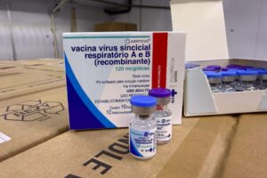 Paraná recebe 37 mil doses de vacina contra o vírus sincicial respiratório