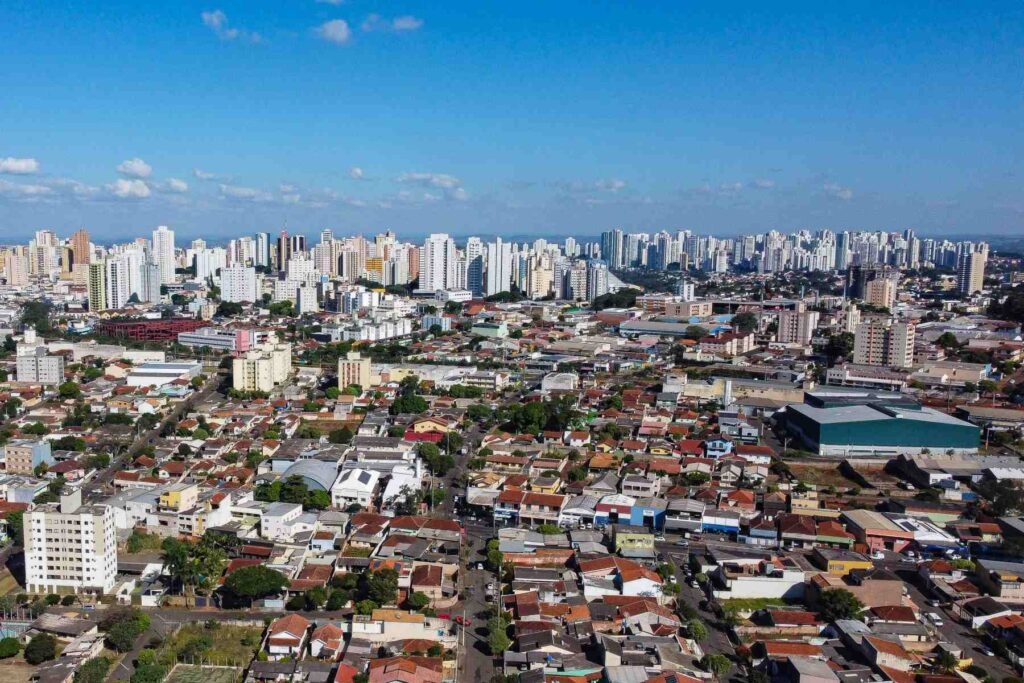 Vista aérea de Londrina, cidade no Norte do Paraná