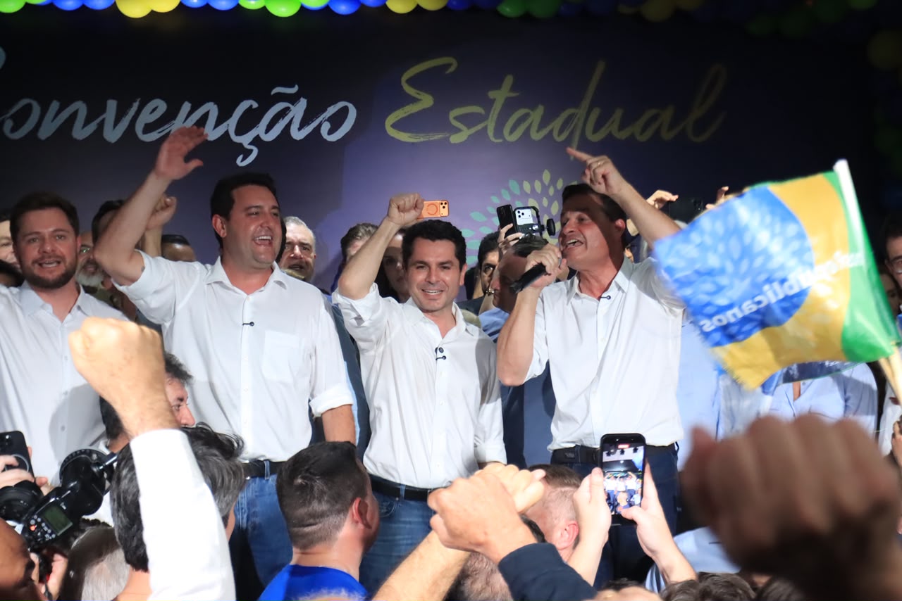 “Unidos e em paz”, Ratinho, Sandro e Alexandre alinham discurso na convenção do Republicanos